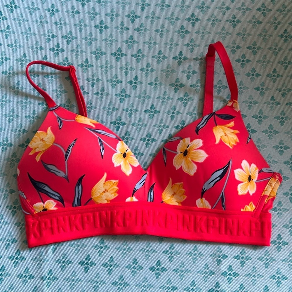 Victoria's Secret PINK Red Floral No Wire Tshirt Bra Size XS